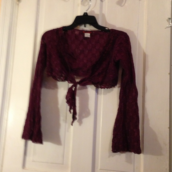COPY - Plum lace crop blouse - Picture 1 of 3